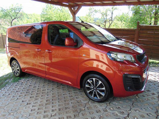 Peugeot Traveller